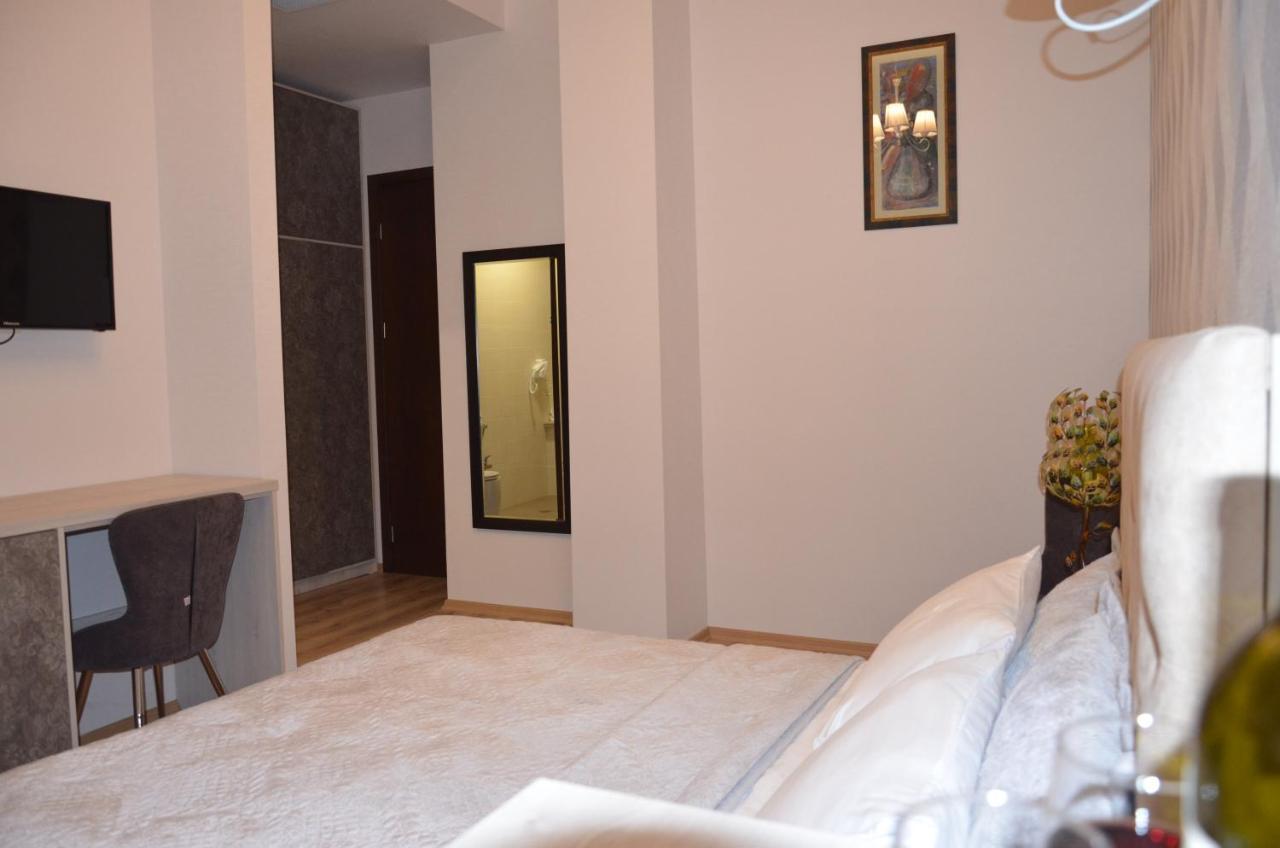 Hotel Griboedov Tbilisi Luaran gambar